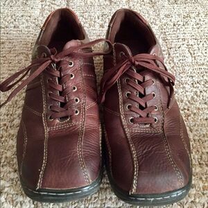 Brown leather shoes size 12 medium
